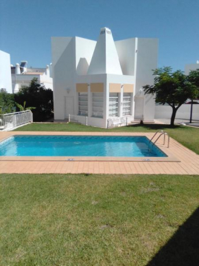 Elegant Villa in Albufeira with Private Pool.